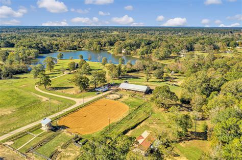 Convenient location to Island Queen boat to Martha&39;s Vineyard and downtown Falmouth. . Horse farms for sale in mississippi